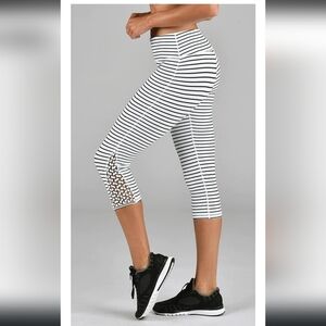 Glyder, Dream Catcher Cropped Leggings, White with Black Stripes, Size Small